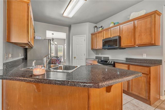 1990 Harris Drive, Fayetteville, AR 72701