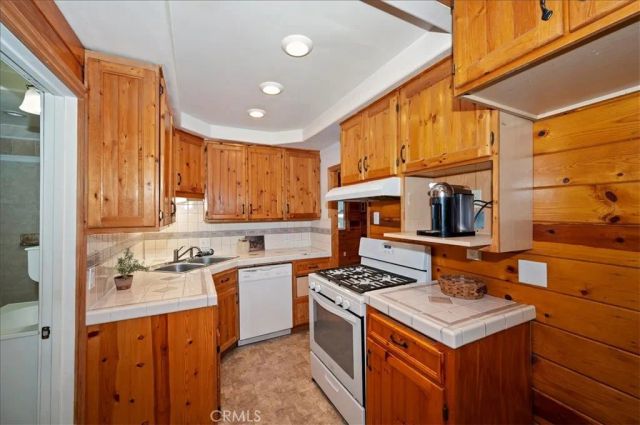 23734 Shady Lane, Crestline, CA 92325
