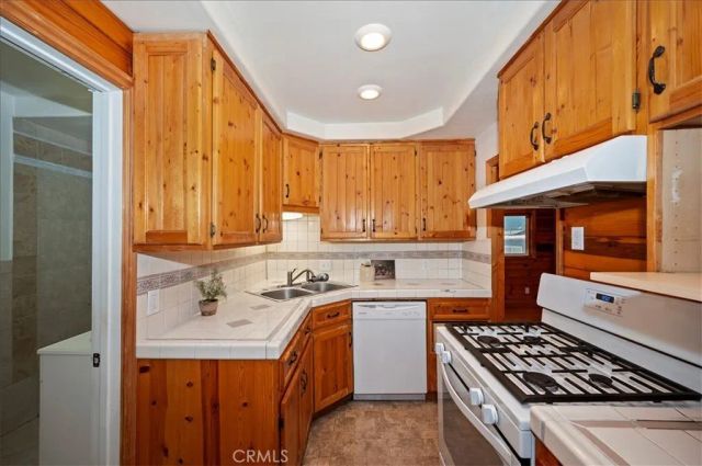 23734 Shady Lane, Crestline, CA 92325