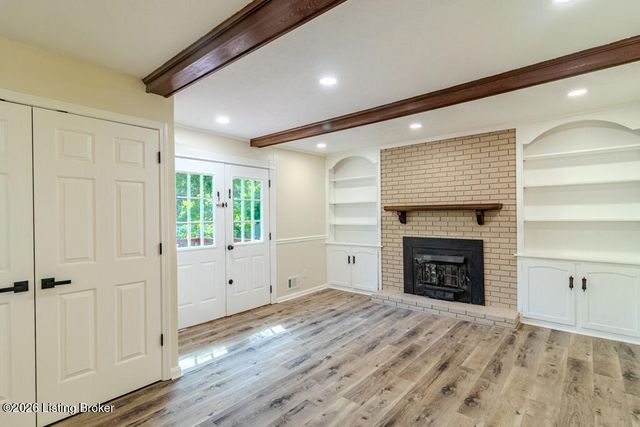 10700 Back Run Rd, Louisville, KY 40299