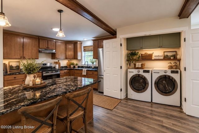10700 Back Run Rd, Louisville, KY 40299