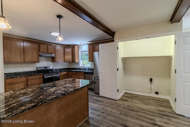 10700 Back Run Rd, Louisville, KY 40299