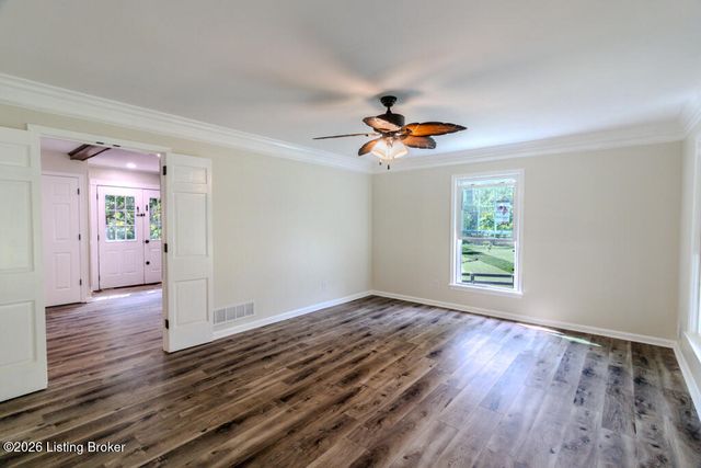 10700 Back Run Rd, Louisville, KY 40299