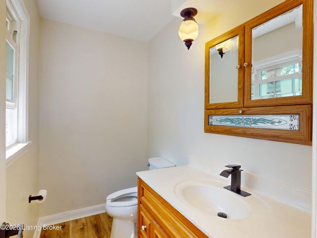 10700 Back Run Rd, Louisville, KY 40299