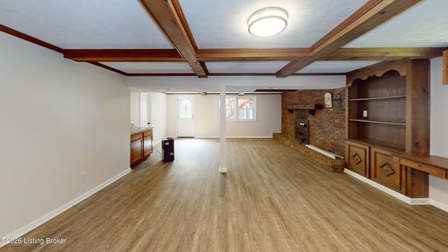 10700 Back Run Rd, Louisville, KY 40299