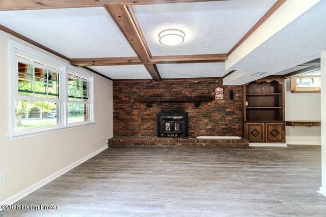 10700 Back Run Rd, Louisville, KY 40299