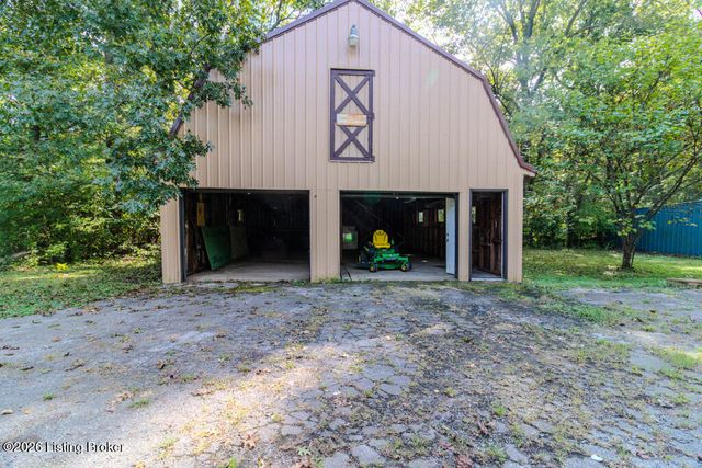 10700 Back Run Rd, Louisville, KY 40299