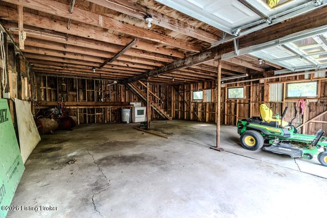 10700 Back Run Rd, Louisville, KY 40299