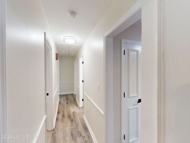10700 Back Run Rd, Louisville, KY 40299