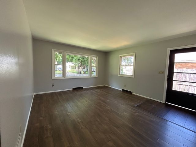1103 Irving Avenue, Rockford, IL 61101