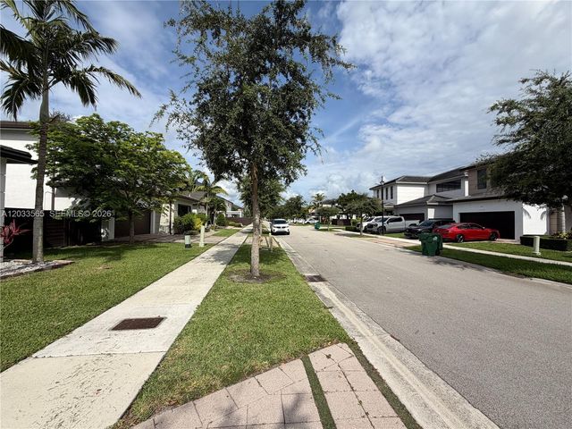 15976 SW 136th Terrace, Miami, FL 33196