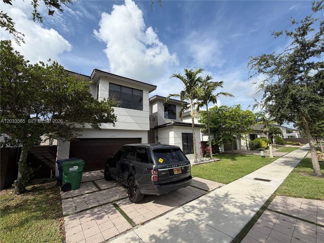 15976 SW 136th Terrace, Miami, FL 33196