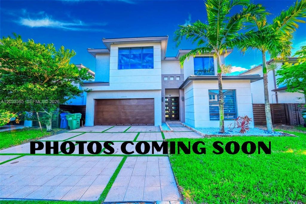 15976 SW 136th Terrace, Miami, FL 33196
