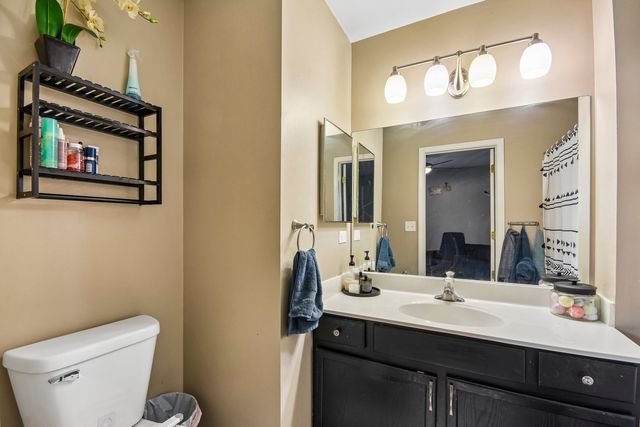 418 Lakeview Circle, Bolingbrook, IL 60440