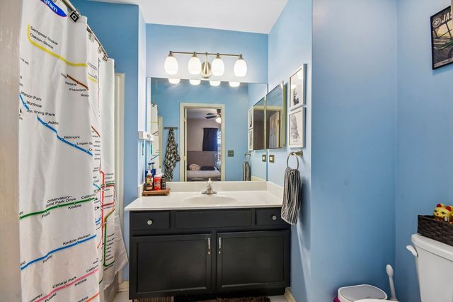 418 Lakeview Circle, Bolingbrook, IL 60440