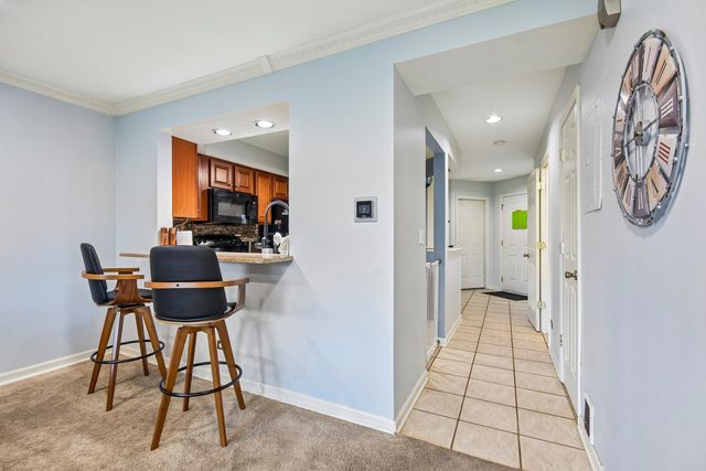 418 Lakeview Circle, Bolingbrook, IL 60440
