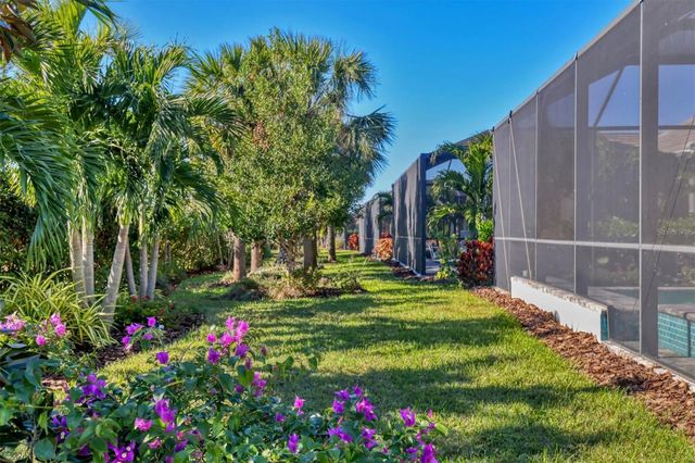 8089 SANDSTAR WAY, Sarasota, FL 34240