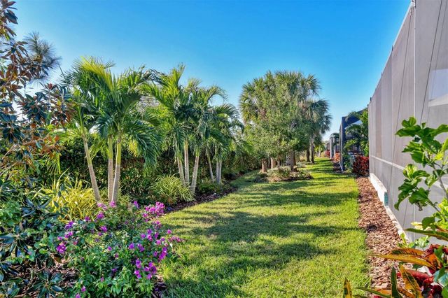 8089 SANDSTAR WAY, Sarasota, FL 34240