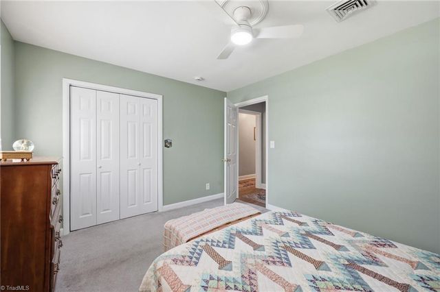 1025 Oaklawn Avenue, Winston-salem, NC 27104