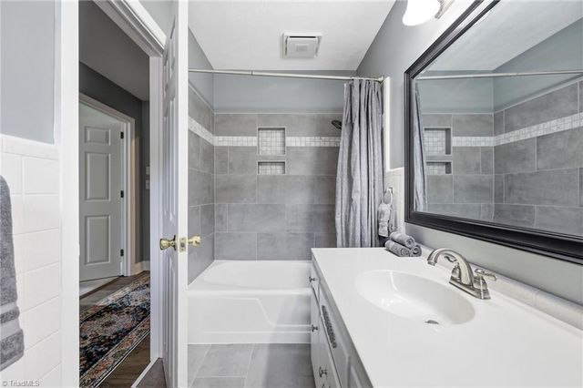 1025 Oaklawn Avenue, Winston-salem, NC 27104