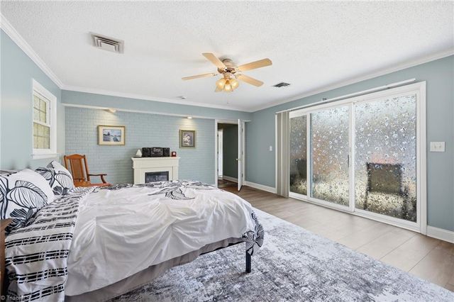 1025 Oaklawn Avenue, Winston-salem, NC 27104