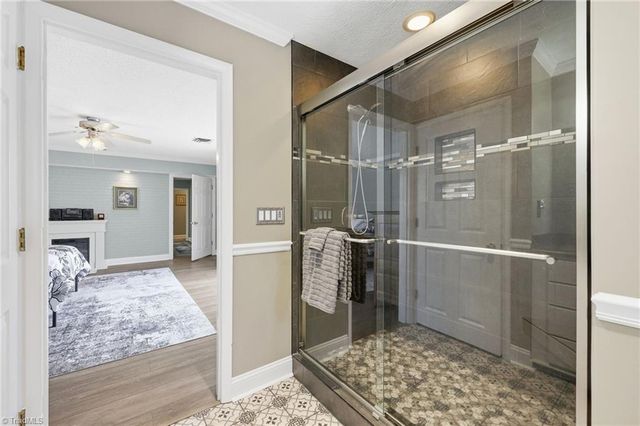 1025 Oaklawn Avenue, Winston-salem, NC 27104