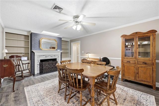 1025 Oaklawn Avenue, Winston-salem, NC 27104