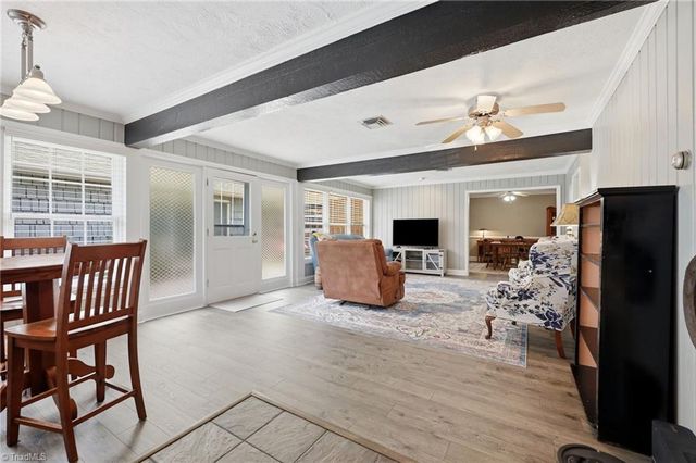 1025 Oaklawn Avenue, Winston-salem, NC 27104