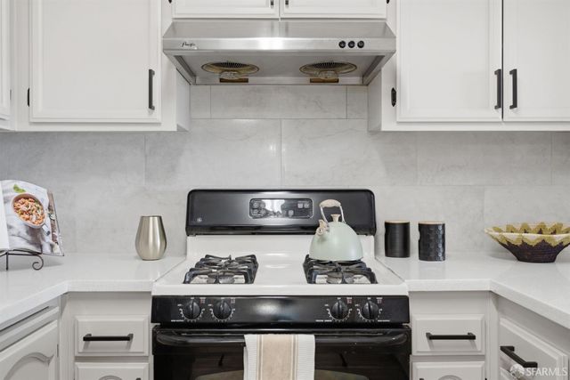 111 Oak Court, Daly City, CA 94014