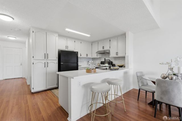 111 Oak Court, Daly City, CA 94014
