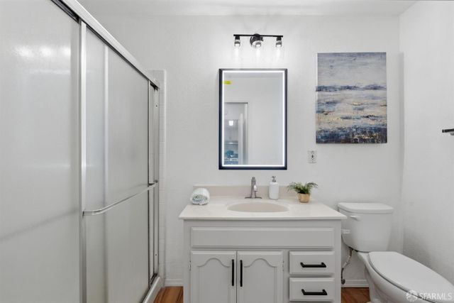111 Oak Court, Daly City, CA 94014