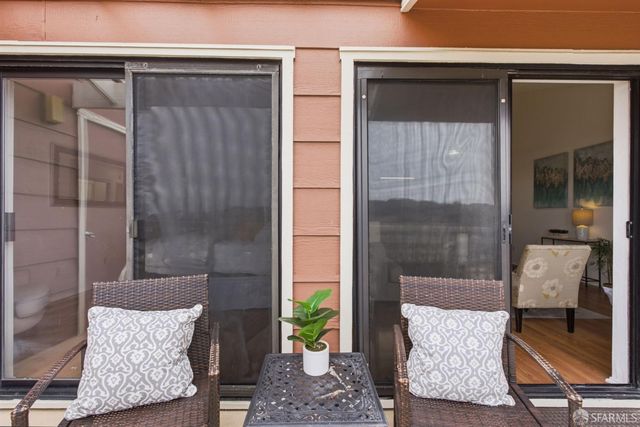 111 Oak Court, Daly City, CA 94014