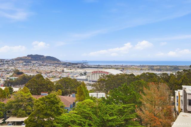 111 Oak Court, Daly City, CA 94014