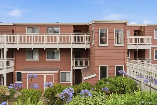 111 Oak Court, Daly City, CA 94014