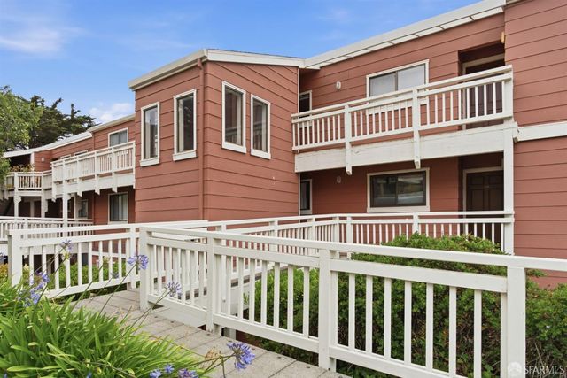 111 Oak Court, Daly City, CA 94014