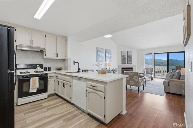 111 Oak Court, Daly City, CA 94014