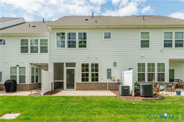7129 Desert Candle Dr, Moseley, VA 23120