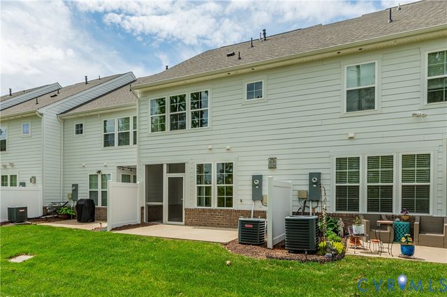 7129 Desert Candle Dr, Moseley, VA 23120
