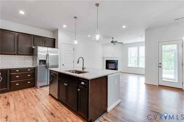 7129 Desert Candle Dr, Moseley, VA 23120