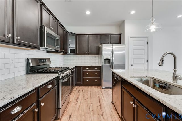 7129 Desert Candle Dr, Moseley, VA 23120