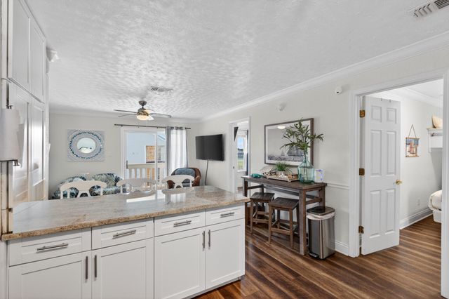 1330 SE Miracle Strip Parkway 313, Fort Walton Beach, FL 32548