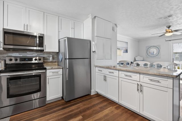 1330 SE Miracle Strip Parkway 313, Fort Walton Beach, FL 32548