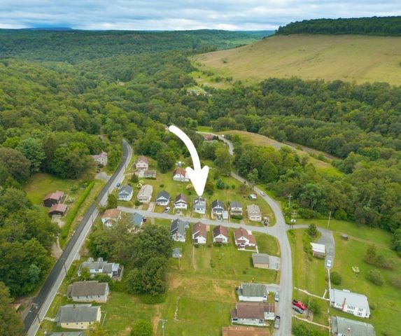 118 First St, Conemaugh Twp, PA 15935