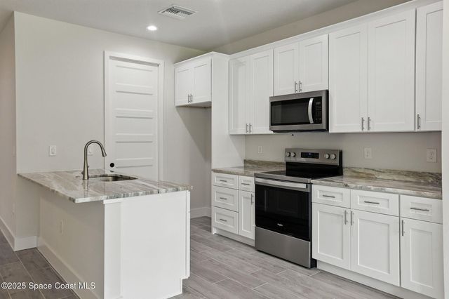 2035 Tahoe Avenue SE, Palm Bay, FL 32909