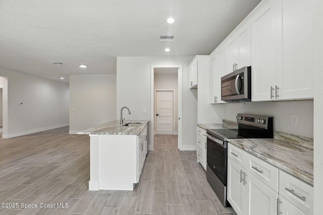 2035 Tahoe Avenue SE, Palm Bay, FL 32909