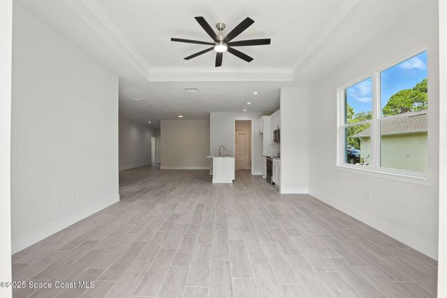 2035 Tahoe Avenue SE, Palm Bay, FL 32909