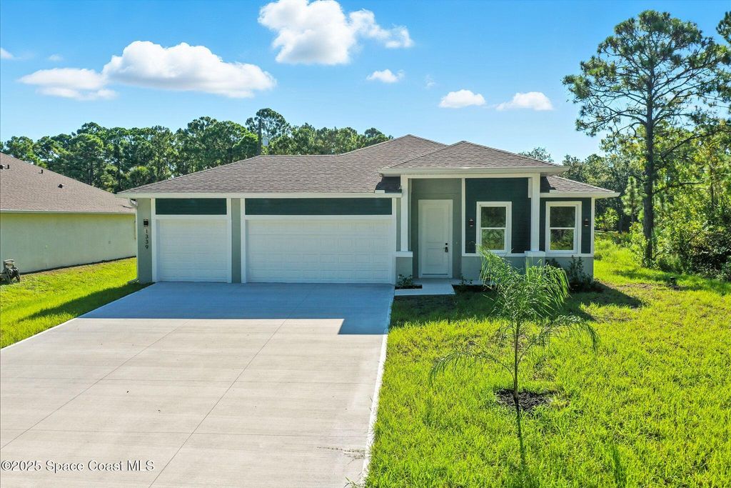 2035 Tahoe Avenue SE, Palm Bay, FL 32909
