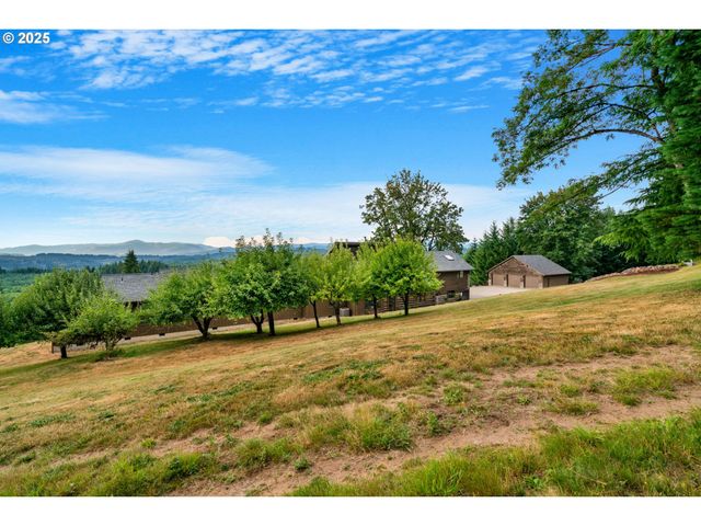 33510 Ne KELLY Rd, Yacolt, WA 98675