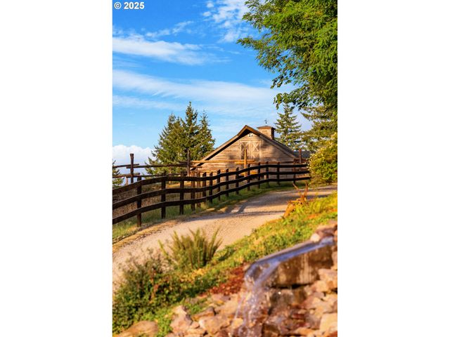 33510 Ne KELLY Rd, Yacolt, WA 98675