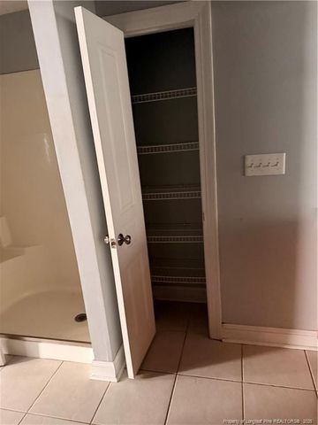 3909 Barclay Way, Wade, NC 28395